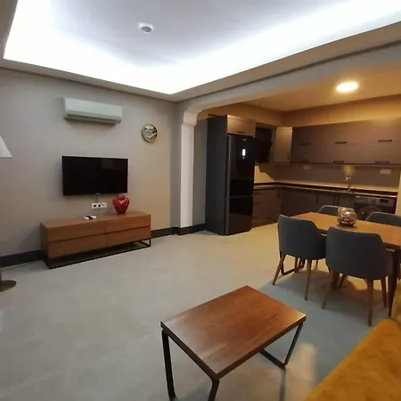 Golden Life & Ολουντενίζ