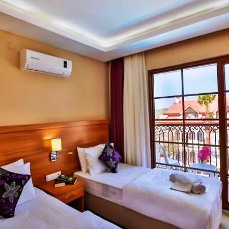 Golden Life & Ξενοδοχείο 4*