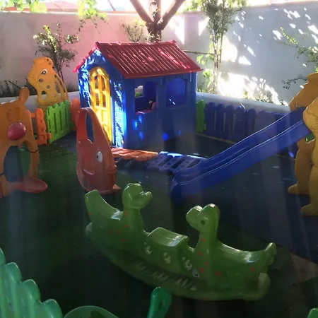 Golden Life & Ολουντενίζ