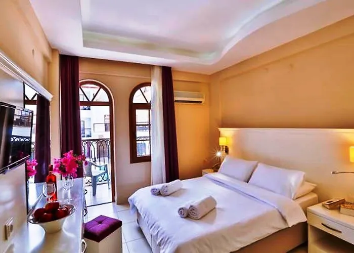 Golden Life & Szálloda Oludeniz