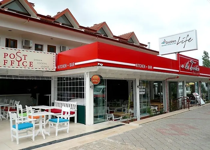 Szálloda Golden Life &