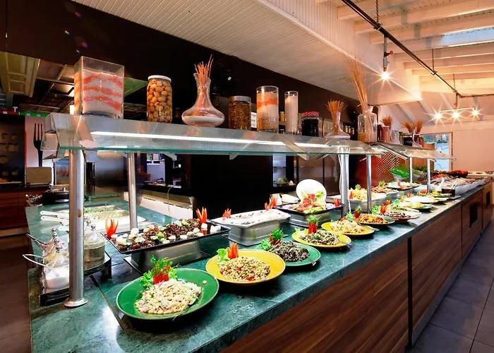 Hotel Golden Life &