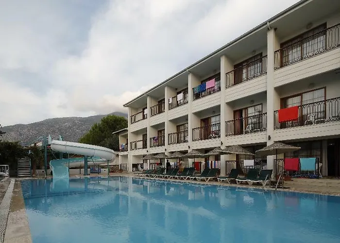 Golden Life & Szálloda Oludeniz