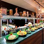 Hotel Golden Life &