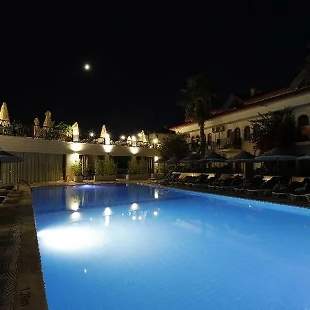 Golden Life & Hotel