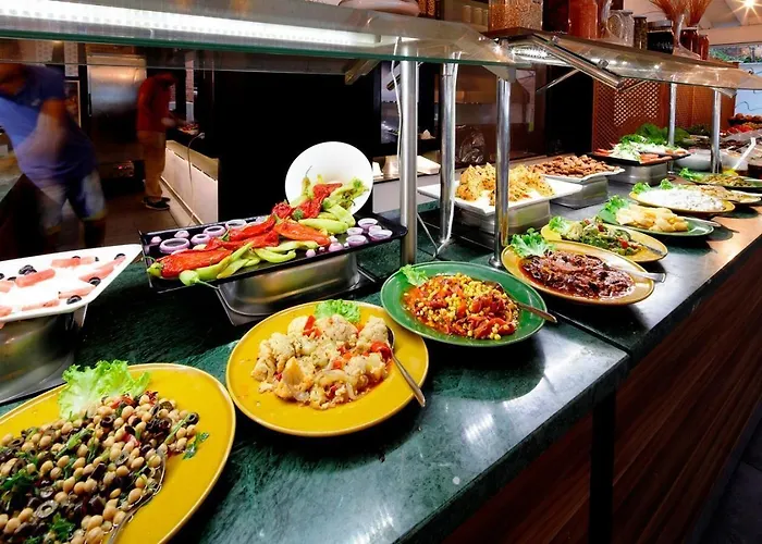 Hotel Golden Life & 4*