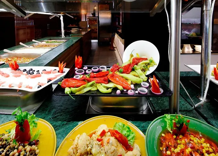 Golden Life & فندق 4*