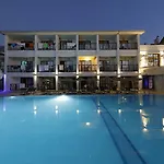 Golden Life & Ολουντενίζ