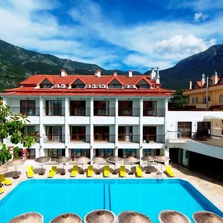 Golden Life & Hotel