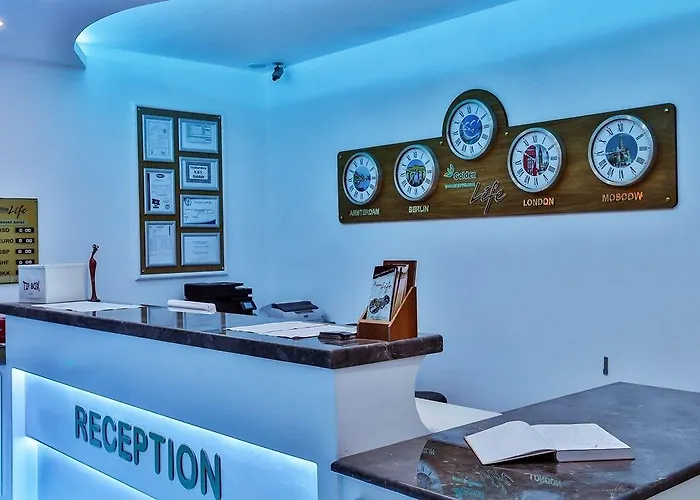 Ξενοδοχείο Golden Life & Ολουντενίζ